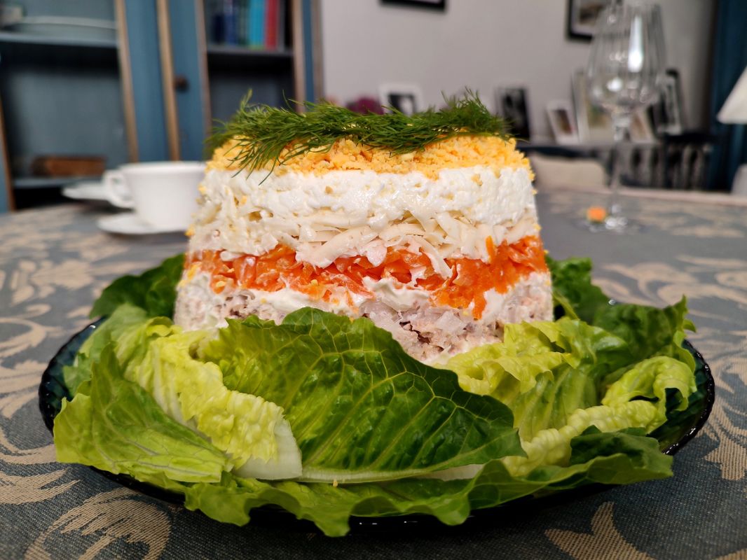 Салат «Мимоза»: классика на праздничном столе, которая не устаревает