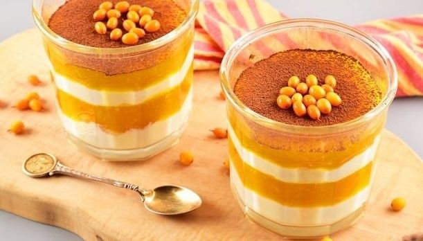 Новый слоёный десерт: творог и облепиха в унисон с корицей и имбирём