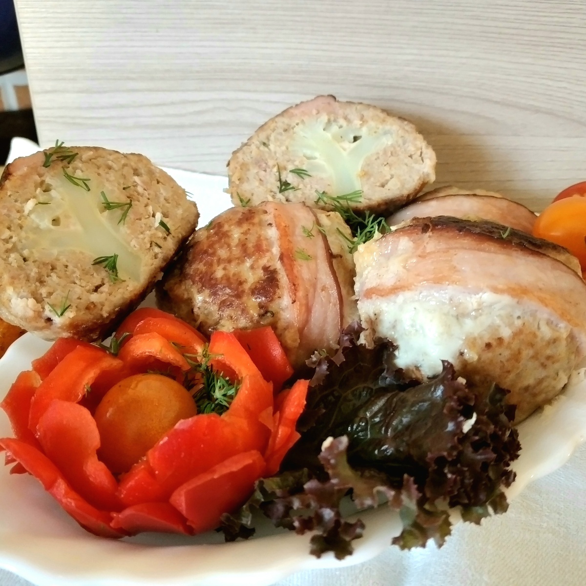 Мясные колобки с цветной капустой: домашний хит для всей семьи