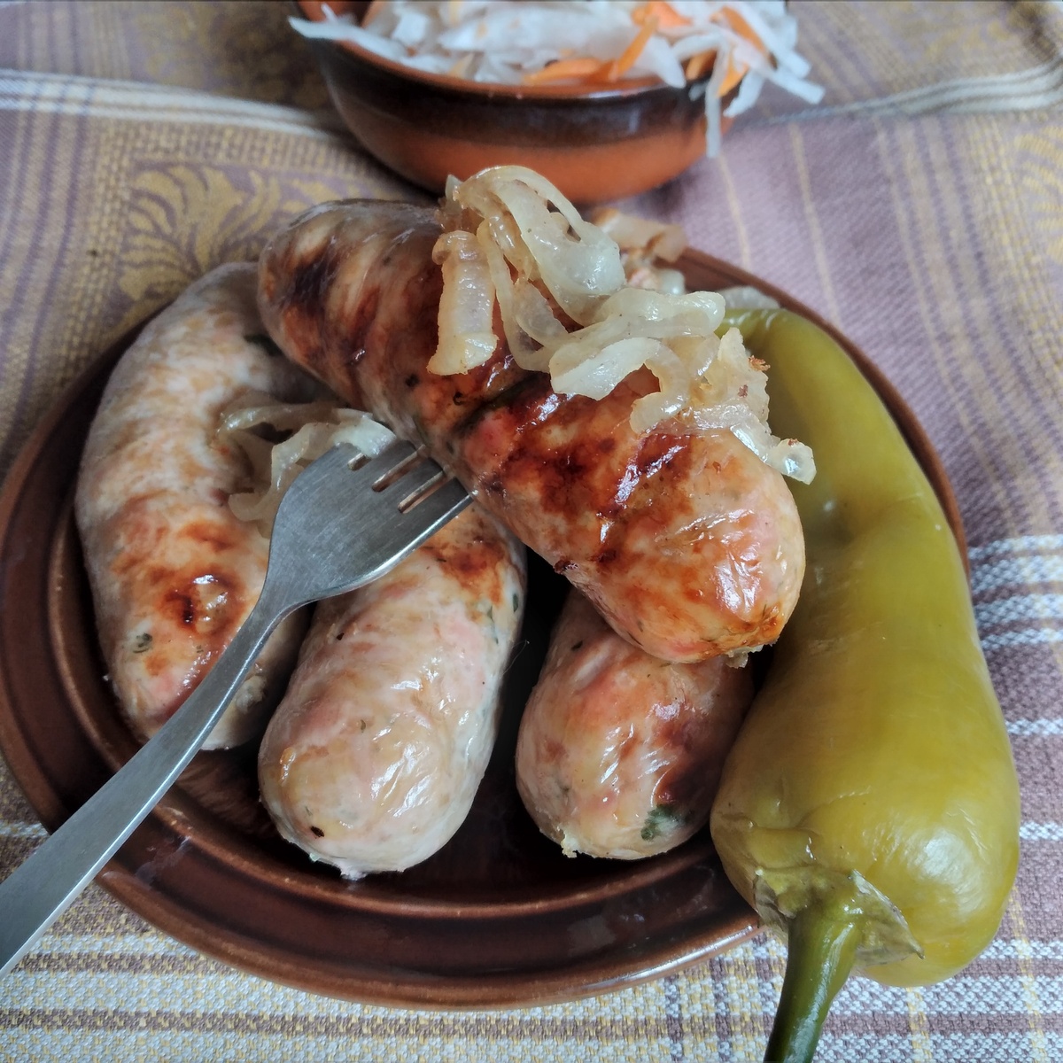 Создайте картофельные колбаски с фаршем: просто, вкусно и доступно!