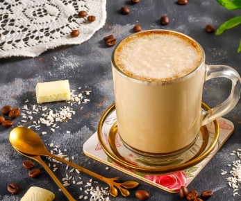 Нежный кофе Рафаэлло: как приготовить чудо с кокосом и белым шоколадом