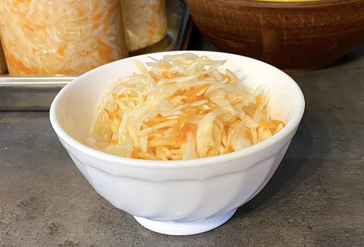 Квашеная капуста: легкий рецепт на все времена