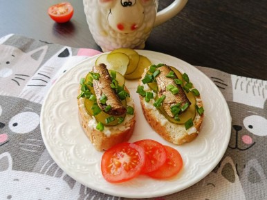 Бутерброды со шпротами: идеальная закуска для любого случая