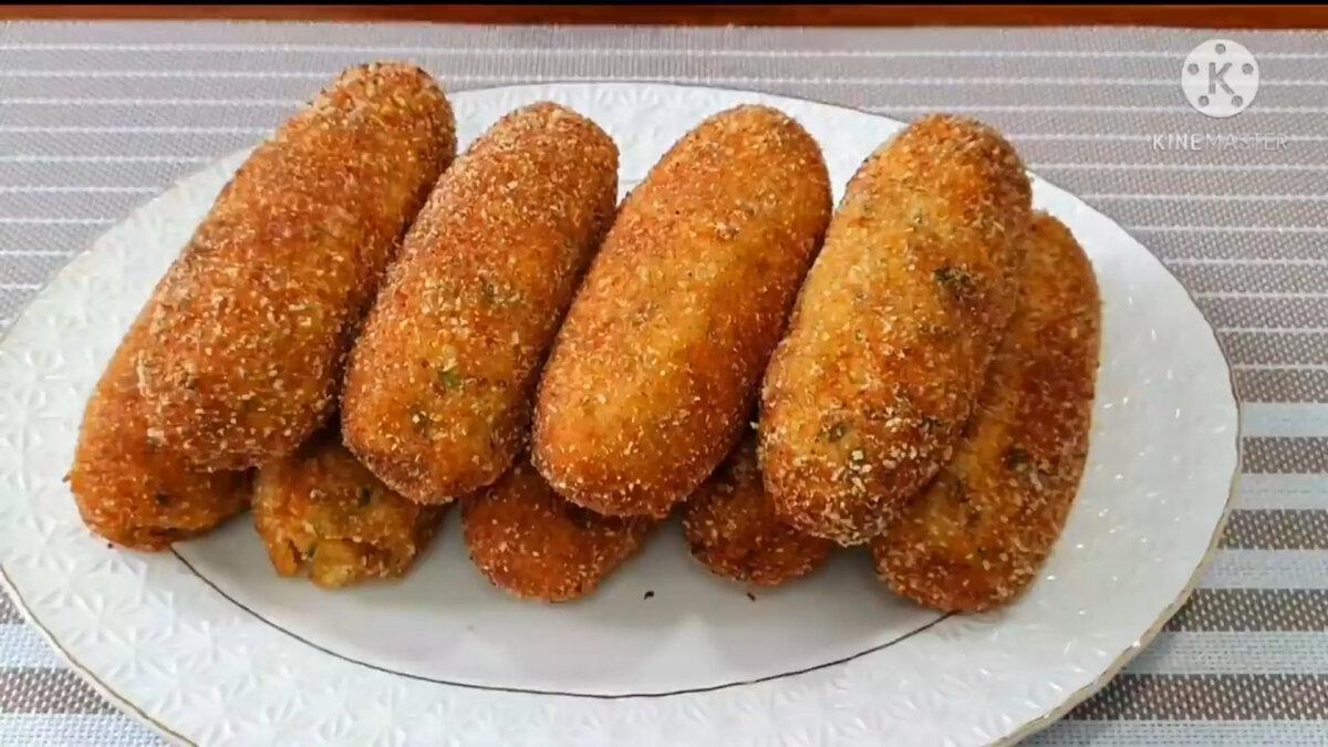 Как приготовить хрустящие картофельные котлеты с сосисками: оригинальный рецепт