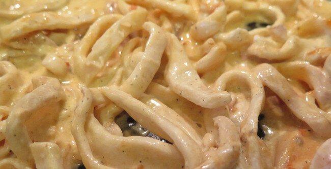 Кальмары в сметанном соусе: быстро, вкусно и полезно