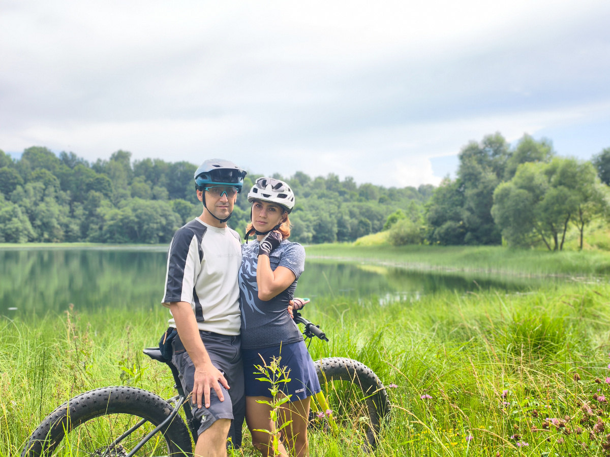 Пикник на озере: семечки или пиво?