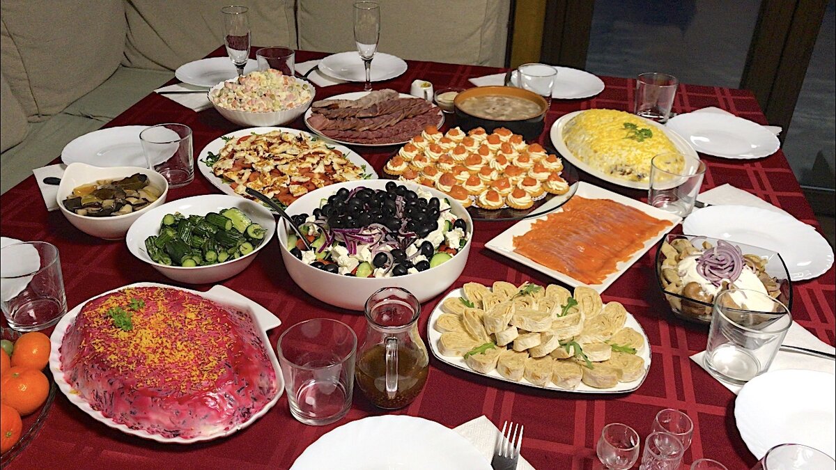 Как отпраздновали день рождения зятя: крылышки на мангале и семейные радости