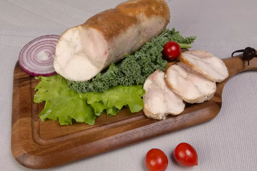 Уникальный куриный рулет: Добавьте изюминку в ваши бутерброды